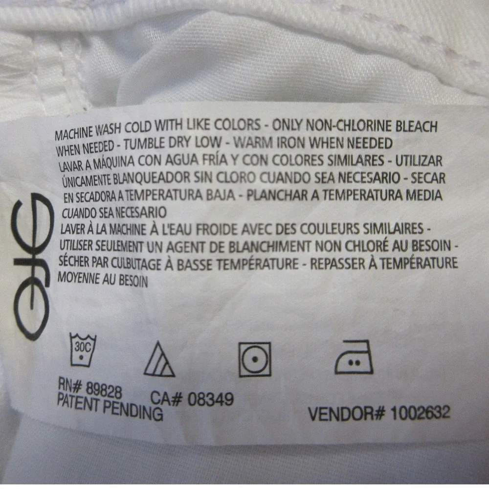 GLORIA VANDERBILT Amanda Jean Shorts Sz 14 Vintage White Stretch Denim Jorts NWT